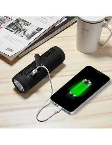 celly-speakerbikebk-luz-delantera-bicicleta-con-altavoz-incoporado-3.jpg