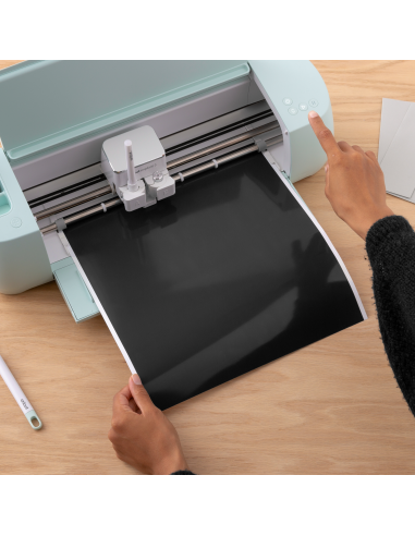cricut-smart-label-vinilo-grabable-permanente-33x90cm-negro-3.jpg