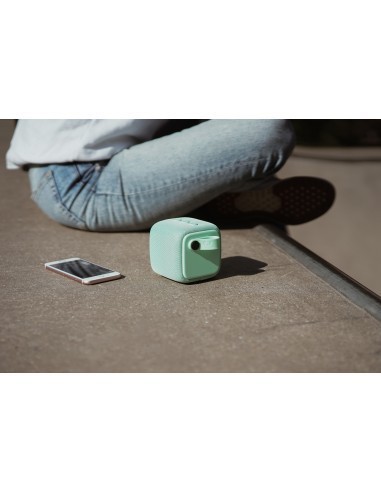 fresh-n-rebel-rockbox-bold-s-bt-altavoz-menta-7.jpg