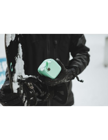 fresh-n-rebel-rockbox-bold-s-bt-altavoz-menta-10.jpg