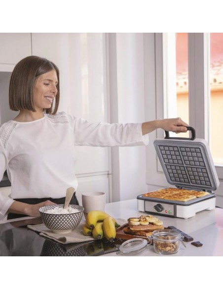 Cecotec Fun Gofrestone 4Inox. Gofrera Eléctrica Acero Inoxidable y Revestimiento Antiadherente 1200W
