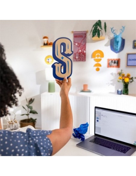 Cricut Maker 4 Máquina de Corte Inteligente Azul + Pack Esencial