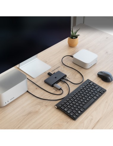 nanocable-switch-kvm-2xusb-c-a-3xusb-a-2xpd-hdmi-displayport-audio-2.jpg