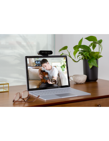 logitech-brio-4k-ultrahd-webcam-10.jpg