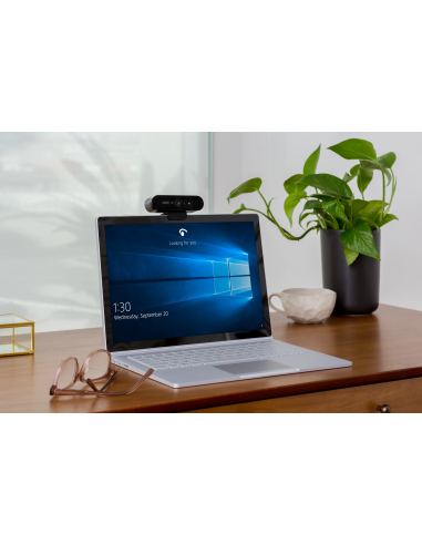 logitech-brio-4k-ultrahd-webcam-11.jpg