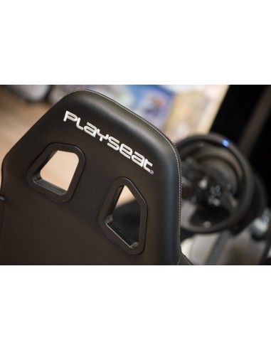 playseat-evolution-black-11.jpg
