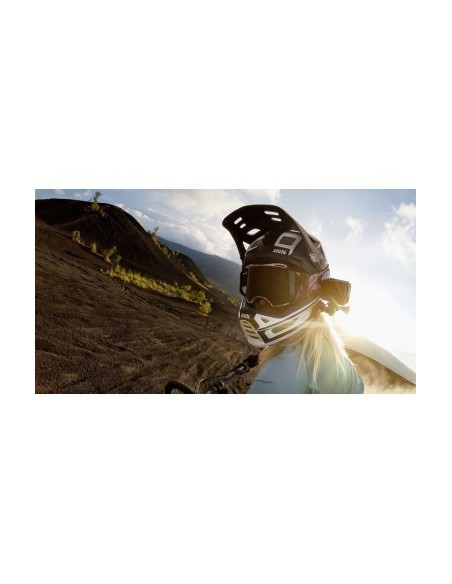 gopro-soporte-frontal-y-lateral-para-casco-3.jpg