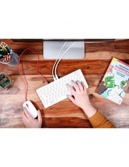 Raspberry Pi 400 Kit Ordenador de Sobremesa