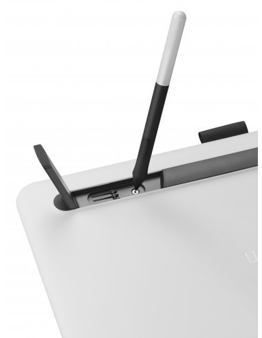 wacom-one-tableta-digital-belkin-hub-usb-c-a-2xusb-usb-c-hdmi-gris-6.jpg