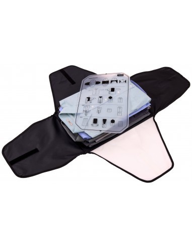 thule-garment-folder-sobre-blanco-para-llevar-ropa-doblada-11.jpg