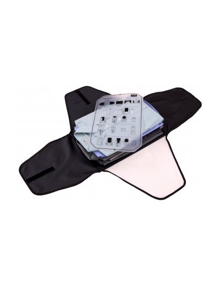 thule-garment-folder-sobre-blanco-para-llevar-ropa-doblada-11.jpg