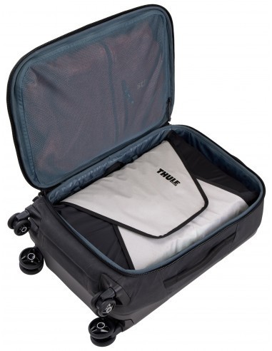 thule-garment-folder-sobre-blanco-para-llevar-ropa-doblada-13.jpg