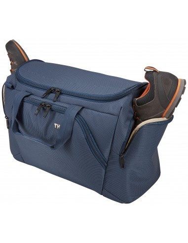 thule-crossover-2-bolsa-de-deporte-44l-azul-vestido-3.jpg